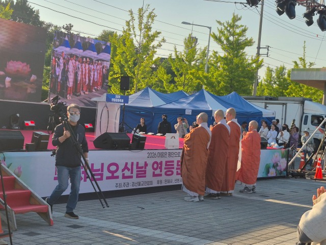 스님들2.jpg