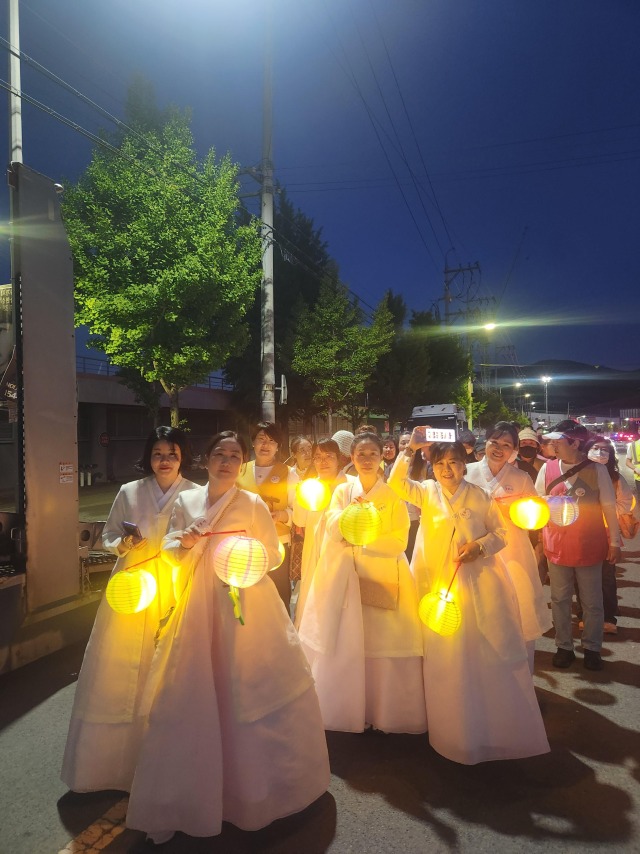연등행렬-1 (2).jpg
